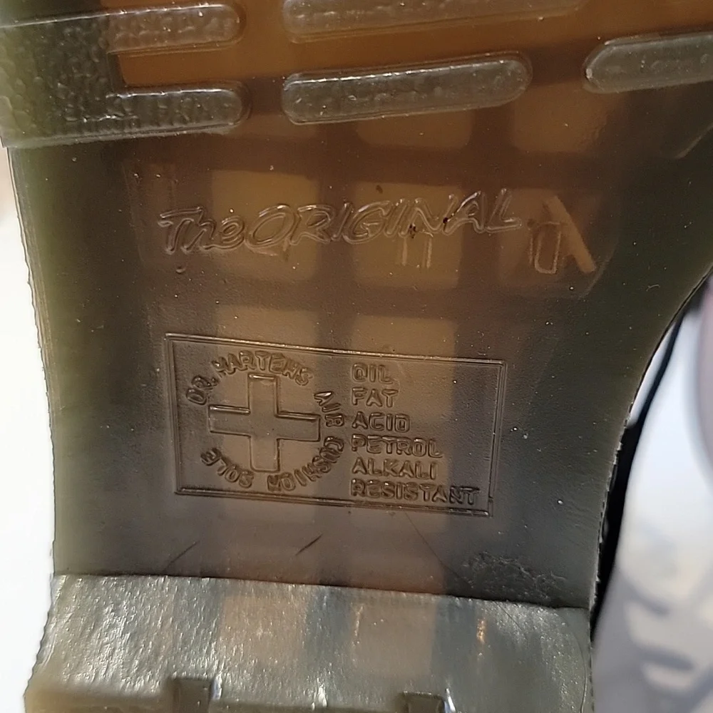 Dr. Martens 1460 Lace up Boots Burgundy Sz: 6 US - Picture 8 of 13